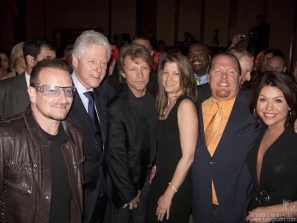 Bono, Bill Clinton, Jon Bon Jovi, Dorothea Hurley, Mario Bitali and Rachael Ray, NYC - 2009