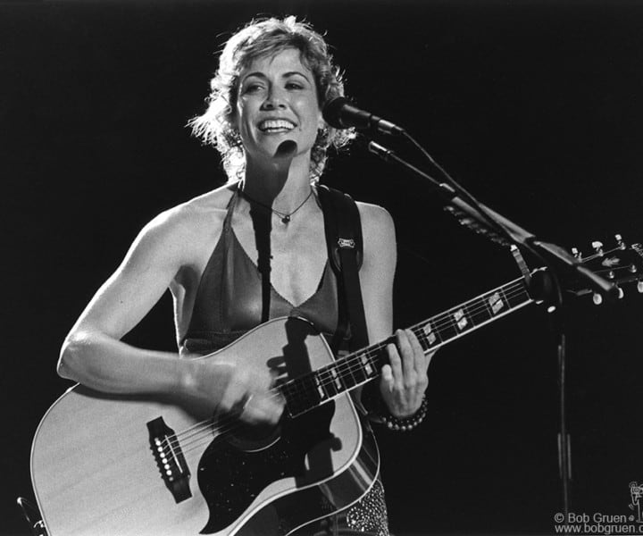 Sheryl Crow, Central Park, NYC. September 1999. <P>Image #: R-372  © Bob Gruen