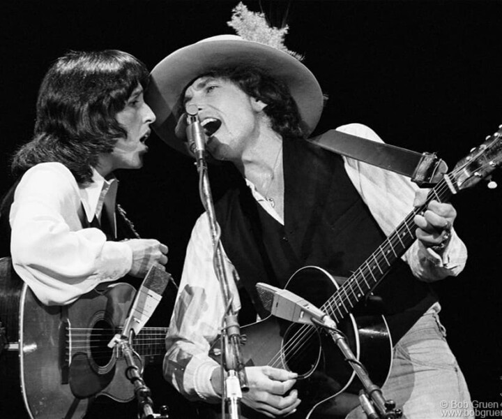 Joan Baez and Bob Dylan, Civic Center, Springfield, MA. November 6, 1975.  <P>Image #: R-486 © Bob Gruen
