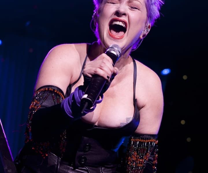 Cyndi Lauper, Radio City Music Hall, NYC. June 18, 2007. <P>Image #: C-211  © Bob Gruen