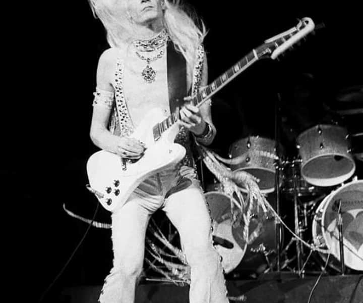 Johnny Winter, MSG, NYC. June 16, 1973. <P>Image #: R-56  © Bob Gruen