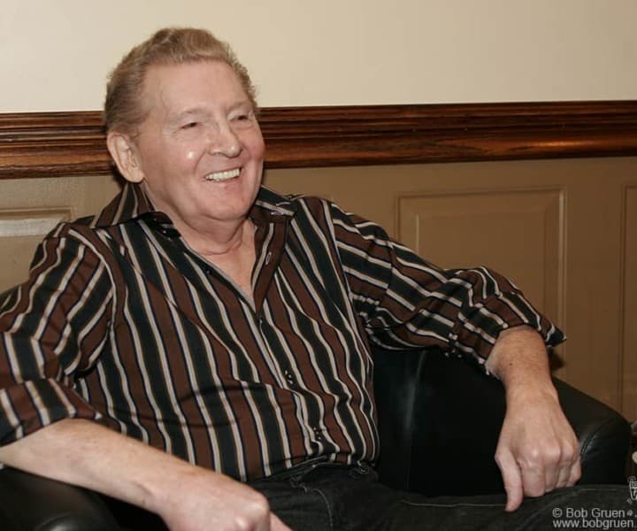 April 15 - NYC - Jerry Lee Lewis was smiling backstage as he greeted his guests.