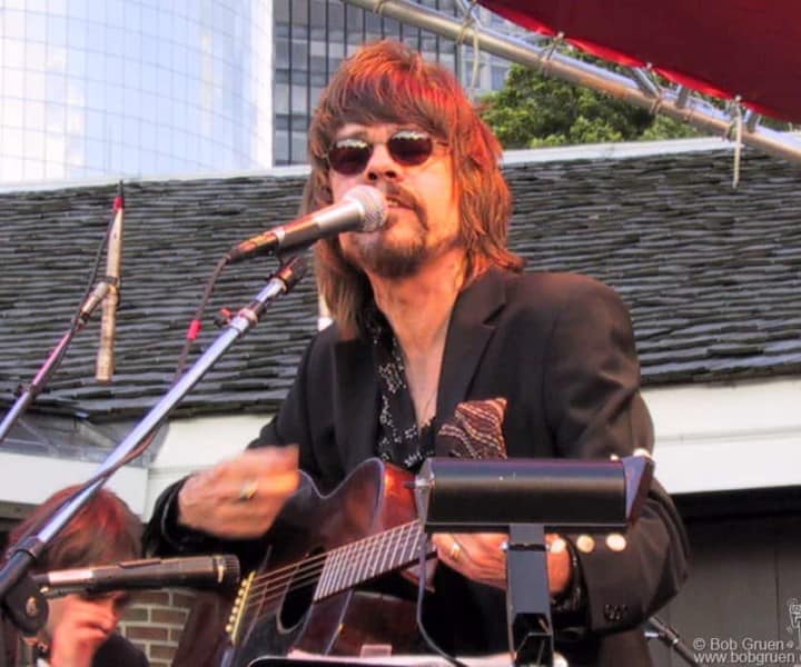 July 12 - NYC - It was great to see David's soulful show outdoors at the tip of Manhattan as the sun set over the Hudson River.