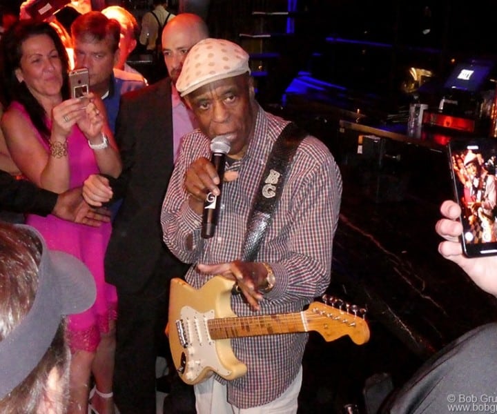 Buddy Guy performing by the bar at the Sony Theater, NYC. June 27, 2019. © Bob Gruen/www.bobgruen.com 

Please contact Bob Gruen's studio to purchase a print or license this photo. email: info@bobgruen.com