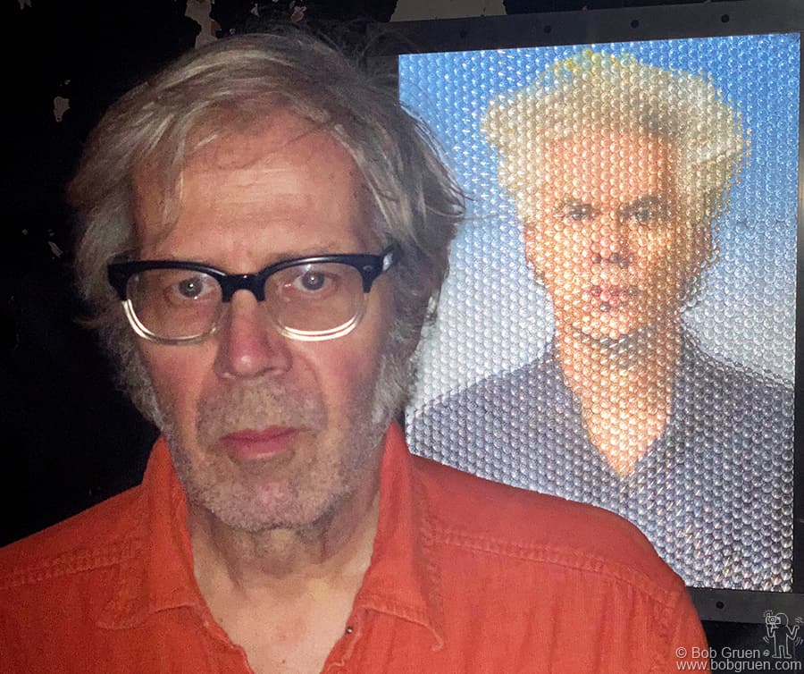 Nov 7 - NYC - Henry Jones shows the 3D photo he made of Jim Jarmusch during his exhibit at Studio 151. Henry's been making 3D art for years and keeps getting better. 