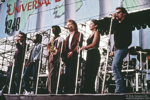 Peter Gabriel, Tracy Chapman, Youssou N’Dour, Sting, Joan Baez and Bruce Springsteen, PA - 1988