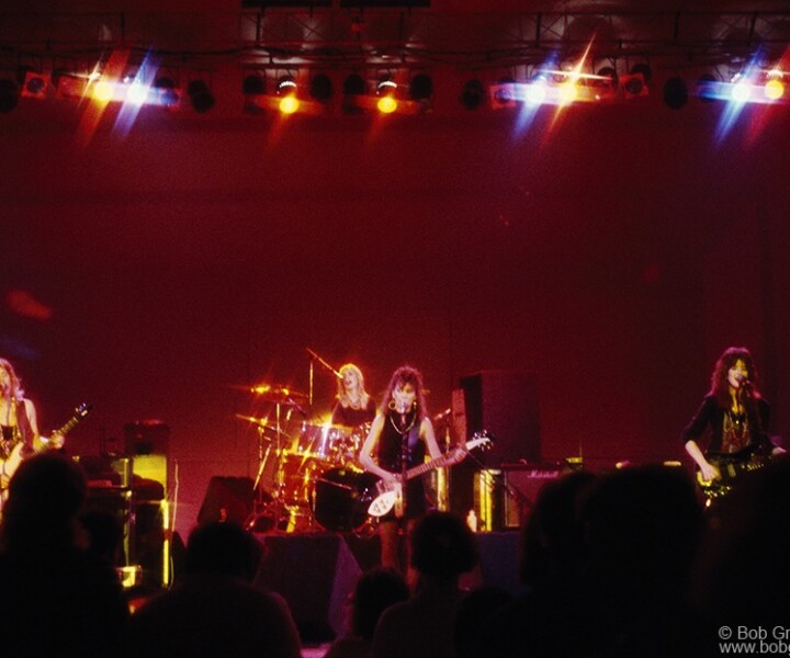 Bangles, NYC. April 1986. <P>Image #: Bangles486_1986_5 © Bob Gruen