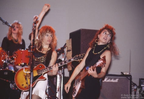 Debbi Peterson, Vicki Peterson and Susanna Hoffs, NYC - 1986