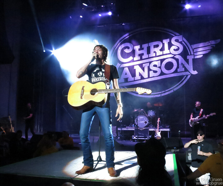 Chris Janson, PNC Bank Arts Center, Holmdel, NJ. August 7, 2015. <P>Image #: ChrisJanson815_2015_6607 © Bob Gruen