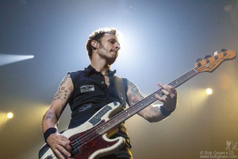 Mike Dirnt, NYC - 2009