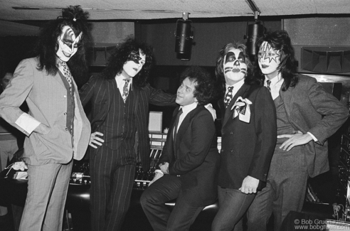 Kiss and Neil Bogart, NYC - 1975