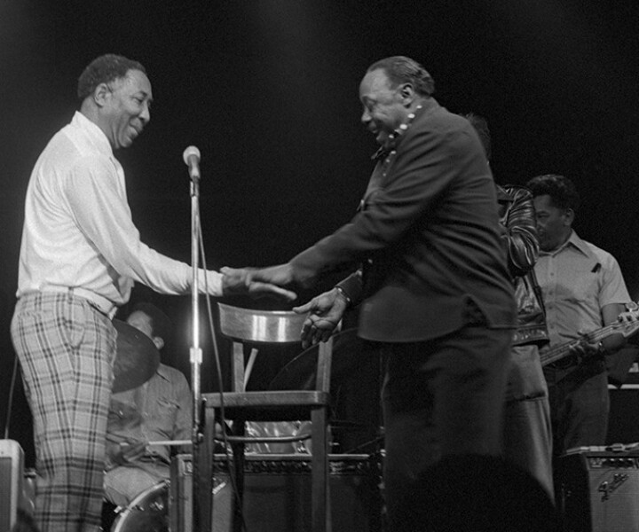 Pinetop Perkins and Muddy Waters, Bottom Line, NYC. November 1975. <P>Image #: MuddyWaters1175_1-17a_1975 © Bob Gruen