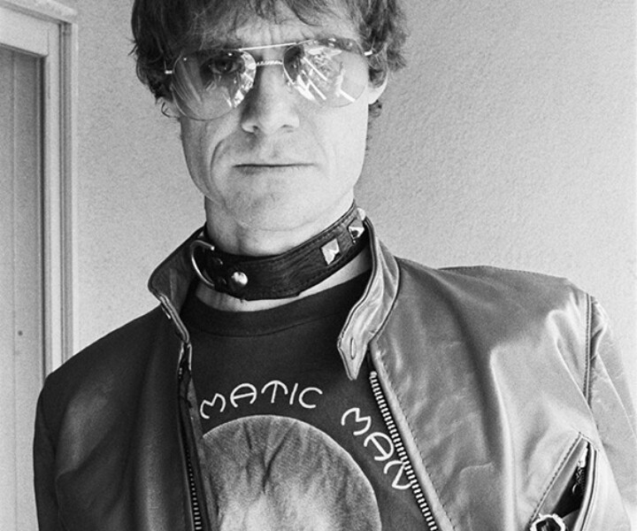 Kim Fowley, Sunset Marquis Hotel, Los Angeles, CA. December 1976. <P>Image #: Runaways1276_3-8_1976 © Bob Gruen