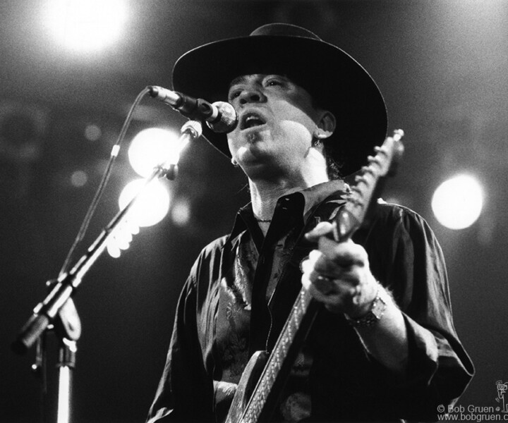 Stevie Ray Vaughn, Spectrum, Philadelphia, PA. November 7, 1989. <P>Image #: StevieRayVaughan1189_1-5a_1989 © Bob Gruen