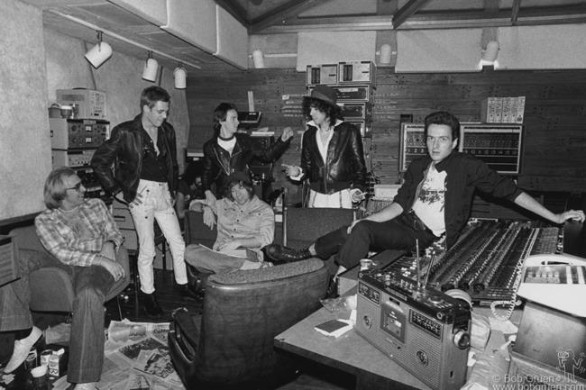Corky Stasiak, Paul Simonon, Topper Headon, Sandy Pearlman, Mick Jones and Joe Strummer, NYC - 1978