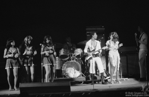 Ike Turner, Tina Turner and Ikettes, NYC - 1971
