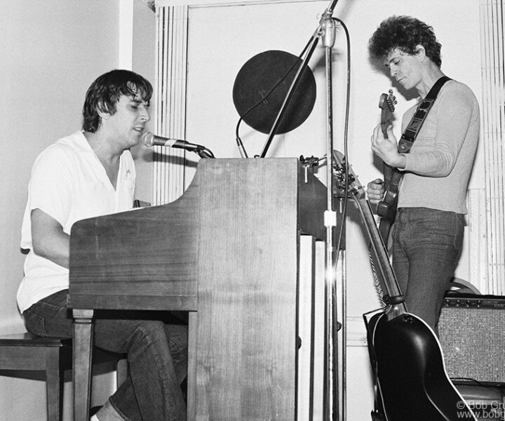 John Cale and Lou Reed, Ocean Club, NYC. July 1976. Image #: JohnCale776_1-25_1976 © Bob Gruen