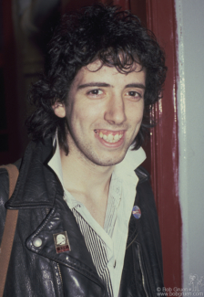 Mick Jones of the Clash backstage at Clouds in Edinburgh, Scotland. October 26, 1977. Image #: Clash1077_1977_27 © Bob Gruen Mick Jones, Edinburgh - 1977