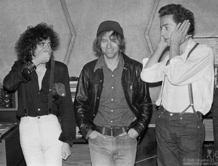 (L-R) Mick Jones, of the Clash, Sandy Pearlman and Joe Strummer of the CLash at the Record Plant, NYC. September 1978. Image #: Clash978_2-5_1978 © Bob Gruen Mick Jones, Sandy Pearlman and Joe Strummer, NYC - 1978