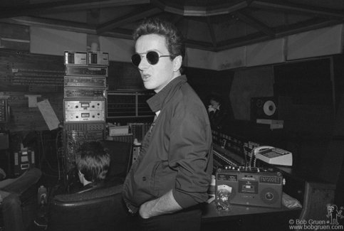 (L-R) Topper Headon, Joe Strummer and Mick Jones of the Clash at the Record Plant, NYC. September 1978. Image #: Clash978_3-22_1978 © Bob Gruen Topper Headon, Joe Strummer and Mick Jones, NYC - 1978