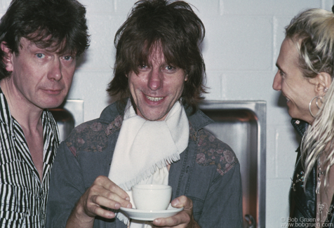 Tony Hymas, Jeff Beck and Terry Bozzio, Philadelphia - 1989