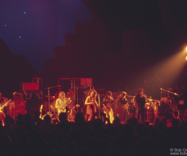 Jefferson Starship, Radio City Music Hall, NYC. October 24 or 25, 1975. Image #: JeffersonStarship1075_1975_1 © Bob Gruen