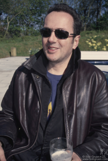 Joe Strummer at his home in Taunton, England. April 2001. Image #: Personal401_2001_7 © Bob Gruen Joe Strummer, Taunton - 2001