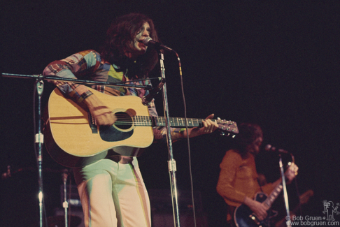 Ray Davies and Dave Davies, NYC - 1971