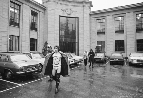 (L-R) Sid Vicious, Steve Jones of the Sex Pistols, Unknown and Johnny Rotten of the Sex Pistols outside of Radio Luxembourg in Luxembourg. November 1977. Image #: SexPistols1177_D165D-29_1977 © Bob Gruen Sid Vicious, Steve Jones and Johnny Rotten, Luxembourg - 1977